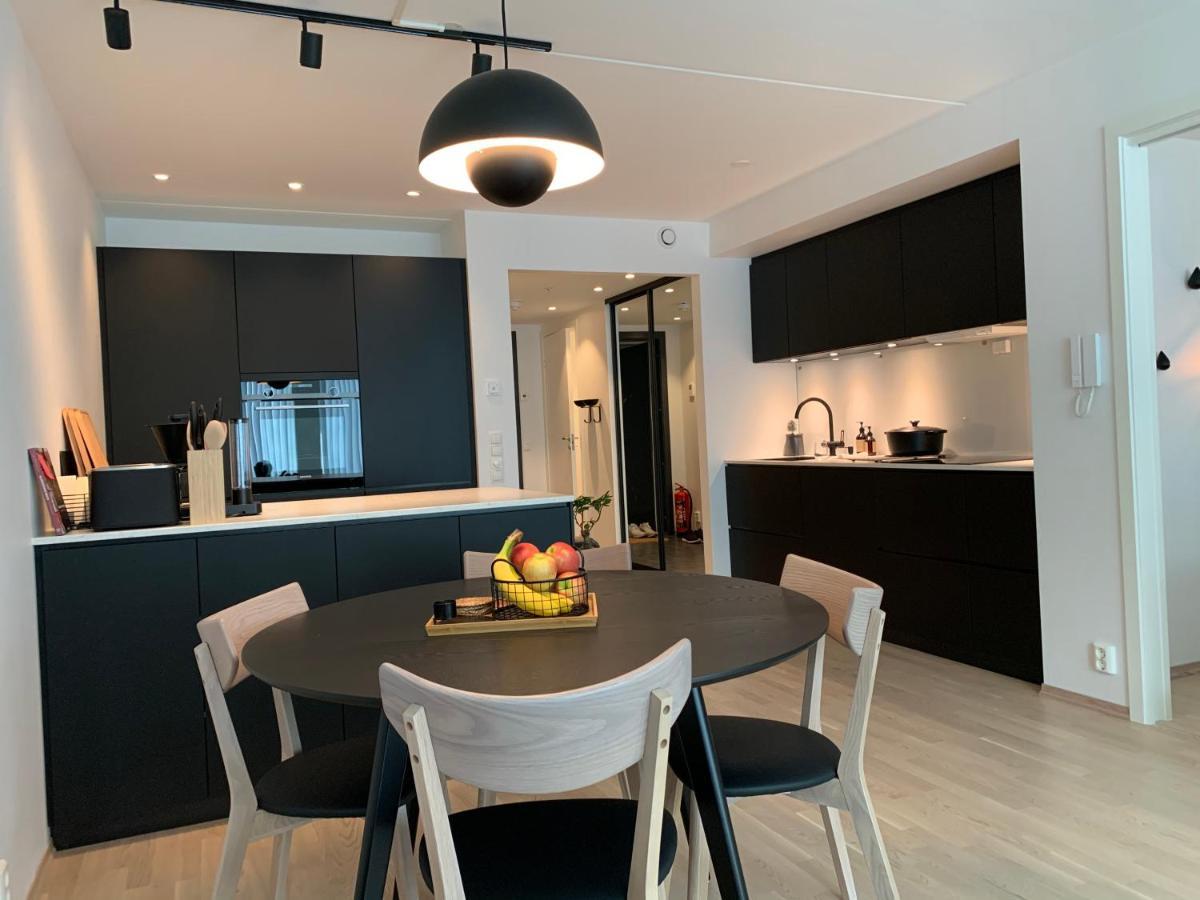 Lofoten Suiteapartments スヴォルヴァール エクステリア 写真