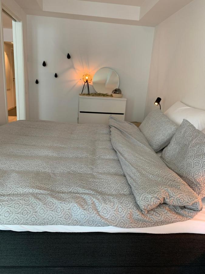 Lofoten Suiteapartments スヴォルヴァール エクステリア 写真