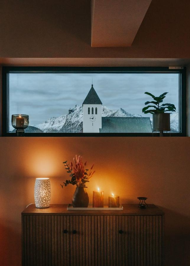 Lofoten Suiteapartments スヴォルヴァール エクステリア 写真