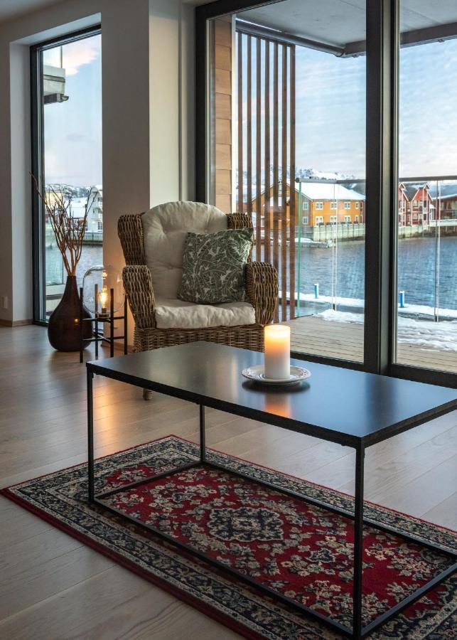 Lofoten Suiteapartments スヴォルヴァール エクステリア 写真