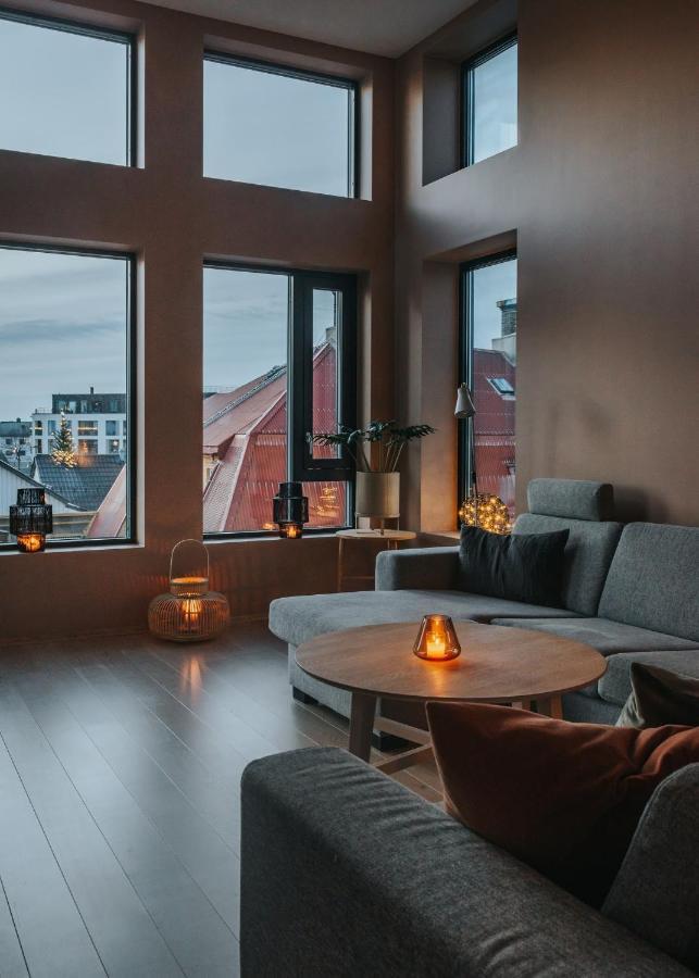 Lofoten Suiteapartments スヴォルヴァール エクステリア 写真