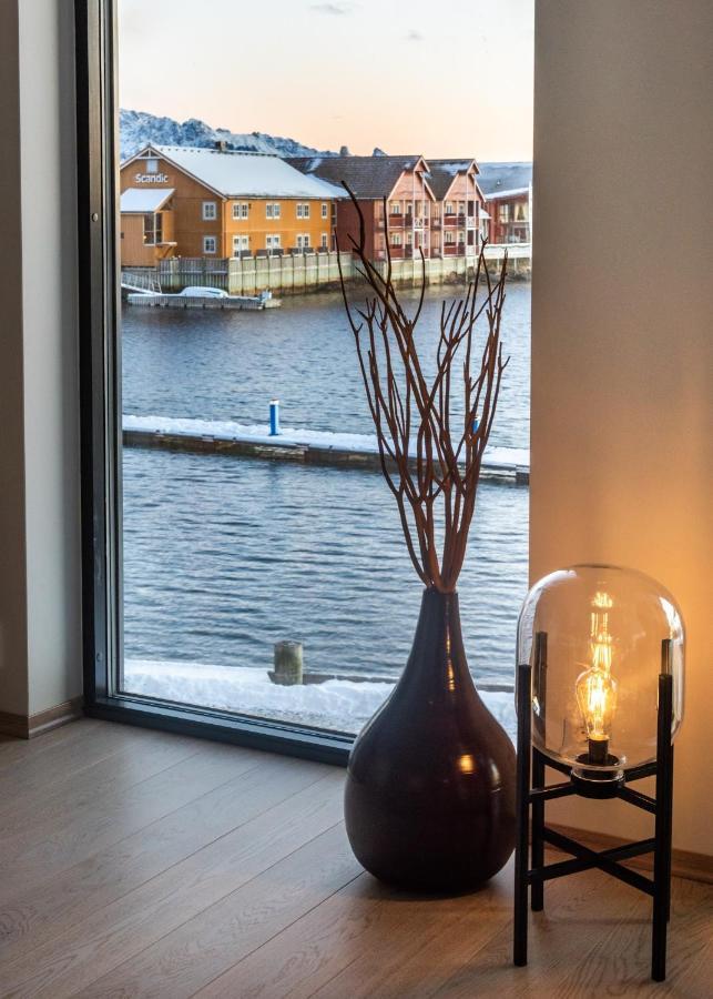 Lofoten Suiteapartments スヴォルヴァール エクステリア 写真