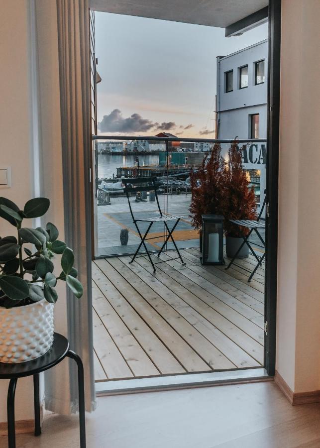 Lofoten Suiteapartments スヴォルヴァール エクステリア 写真