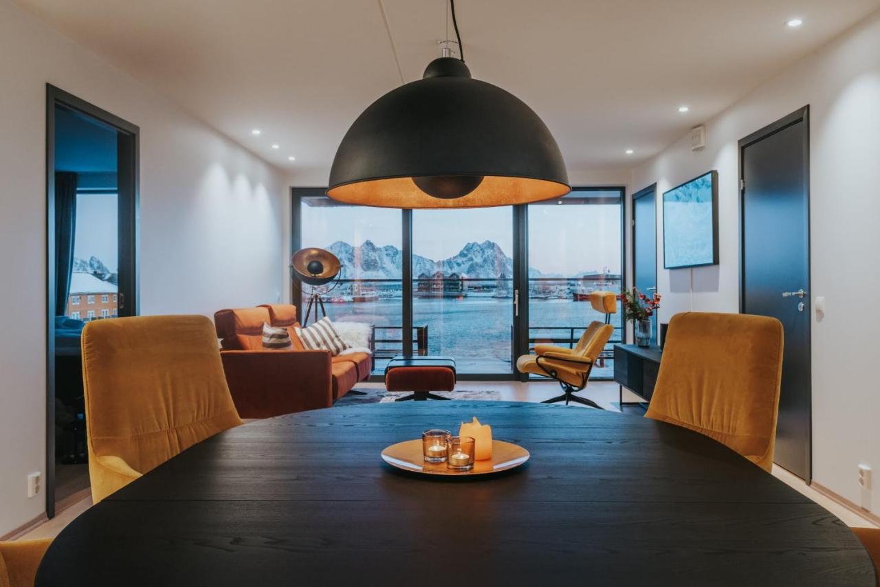 Lofoten Suiteapartments スヴォルヴァール エクステリア 写真