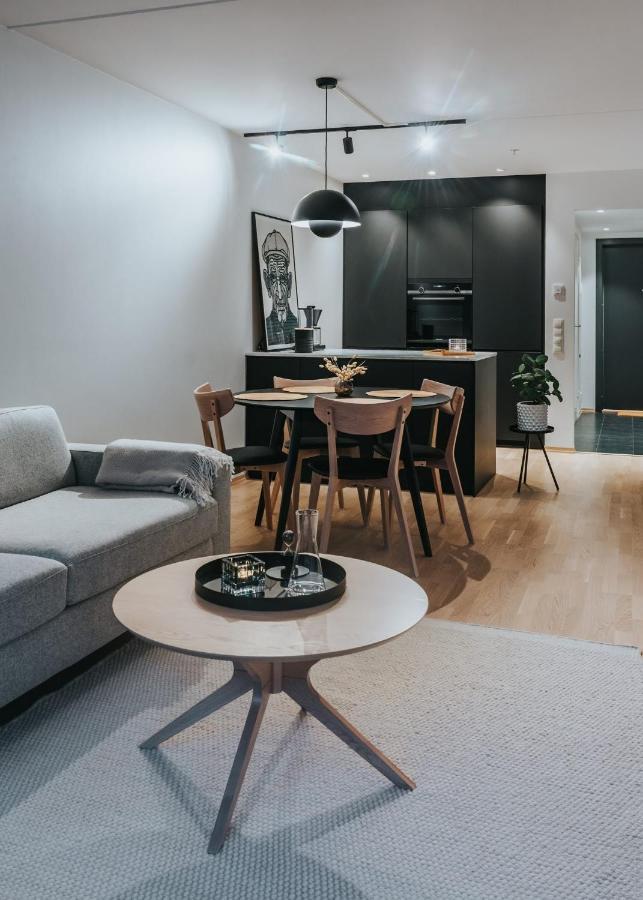 Lofoten Suiteapartments スヴォルヴァール エクステリア 写真
